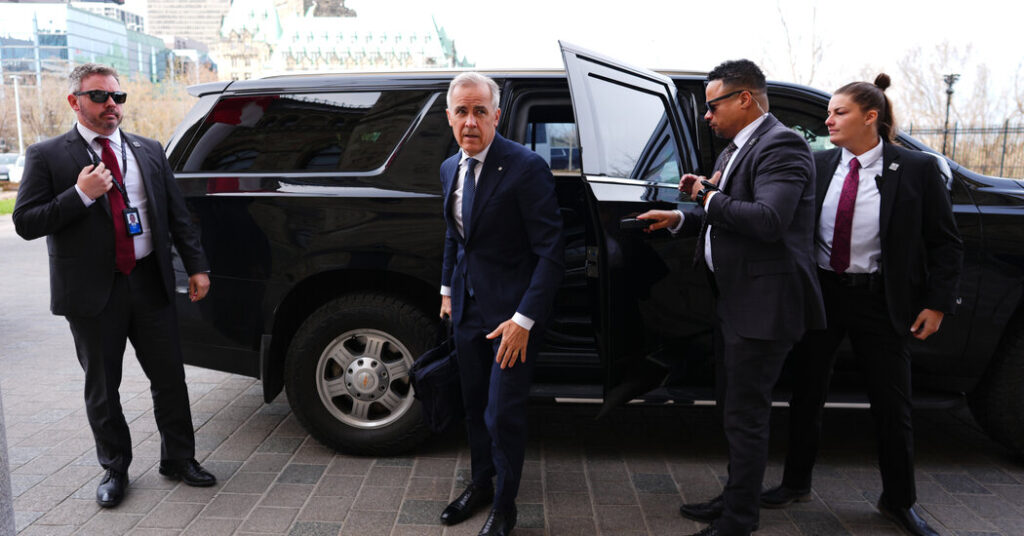 Despite Trade Turmoil, Canada’s Economy Is Expected to Grow and Deficit to Fall