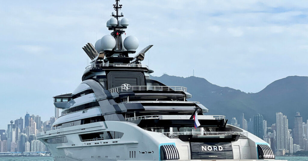 Luxury Yacht Linked to Russian Oligarch Passes Through Strait of Hormuz