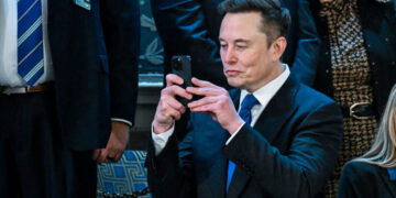 Elon Musk Assails Sam Altman on Social Media Before OpenAI Trial Opens