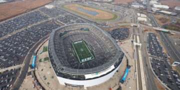 New Yorkers to World Cup Fans: Please Don’t Walk to MetLife
