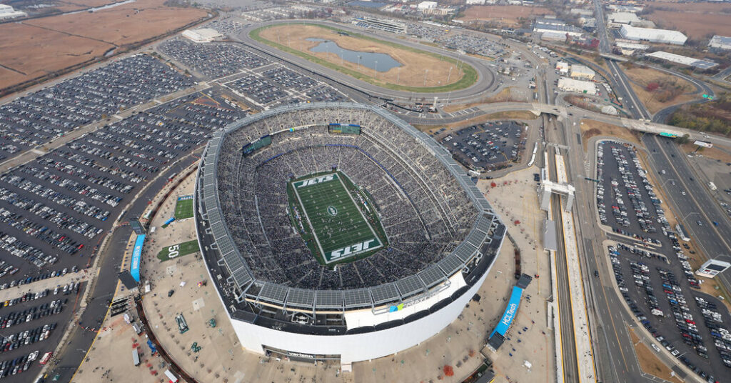 New Yorkers to World Cup Fans: Please Don’t Walk to MetLife