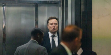 Musk Says He ‘Was a Fool’ to Provide OpenAI’s Early Funding