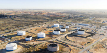 Loss of Emirates Further Weakens OPEC’s Influence