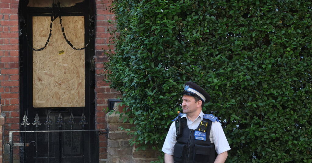 Trial Begins for 3 Men Accused of Arson Attacks at Starmer’s Homes