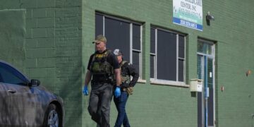 Federal officers raid 22 businesses, many Somali-linked, in Minneapolis