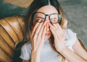 3 Signs You’re Actually Just a Doormat, Not an Empath