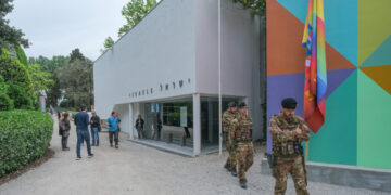 Venice Biennale Jury Resigns Amid Tension Over Awards Ban