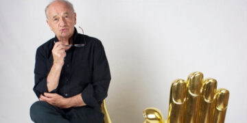 Pedro Friedeberg, Whose Hand Chair Drew Outsize Attention, Dies at 90