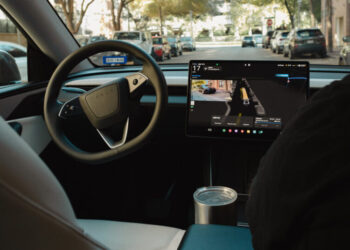 Tesla Profit Rises but Remains Below Earlier Highs