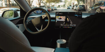 Tesla Profit Rises but Remains Below Earlier Highs