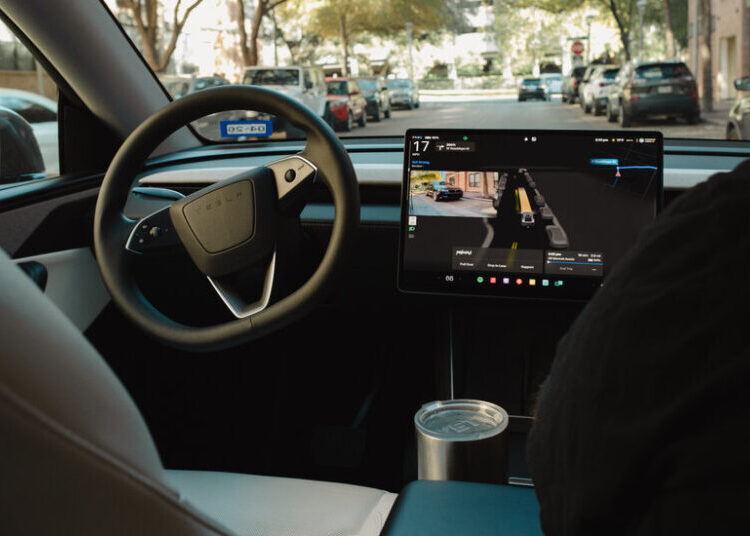 Tesla Profit Rises but Remains Below Earlier Highs