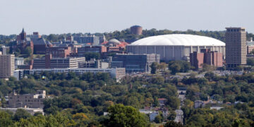 At Syracuse, Classics, Ceramics and Italian Out as Majors in Overhaul