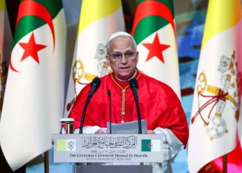 Lambasting Pope Leo, Trump risks alienating conservative Catholics