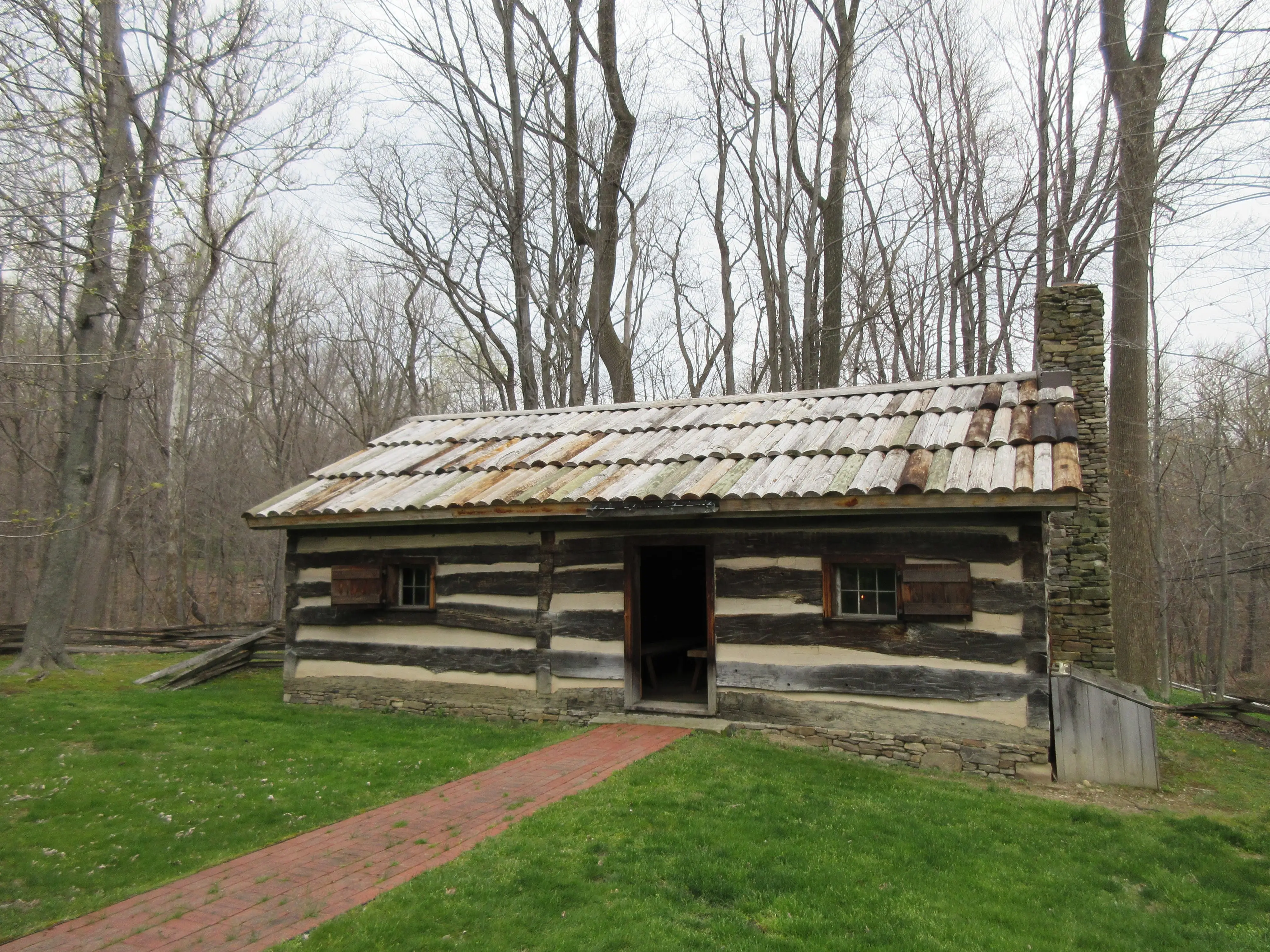 A replica of the cabin James Garfield was born in.