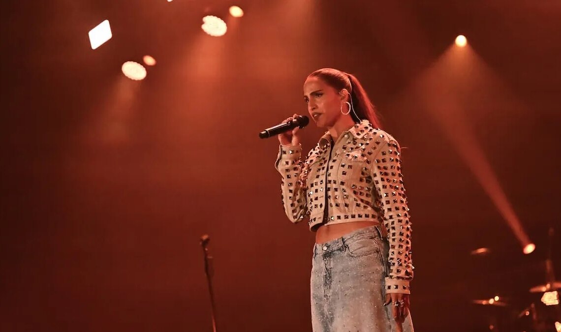 6 R&B Songs That Feel Like Finding Your Soulmate