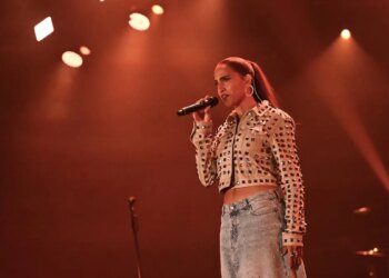 6 R&B Songs That Feel Like Finding Your Soulmate