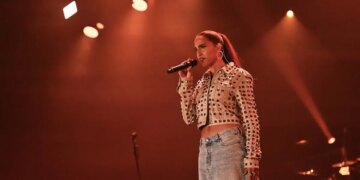 6 R&B Songs That Feel Like Finding Your Soulmate