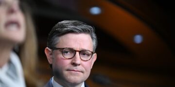 Speaker Johnson calls for redistricting Southern states before November