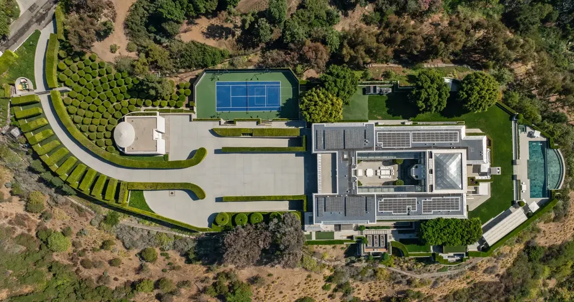 See the lavish homes 5 billionaires are selling — and why it could be tough for them to find buyers