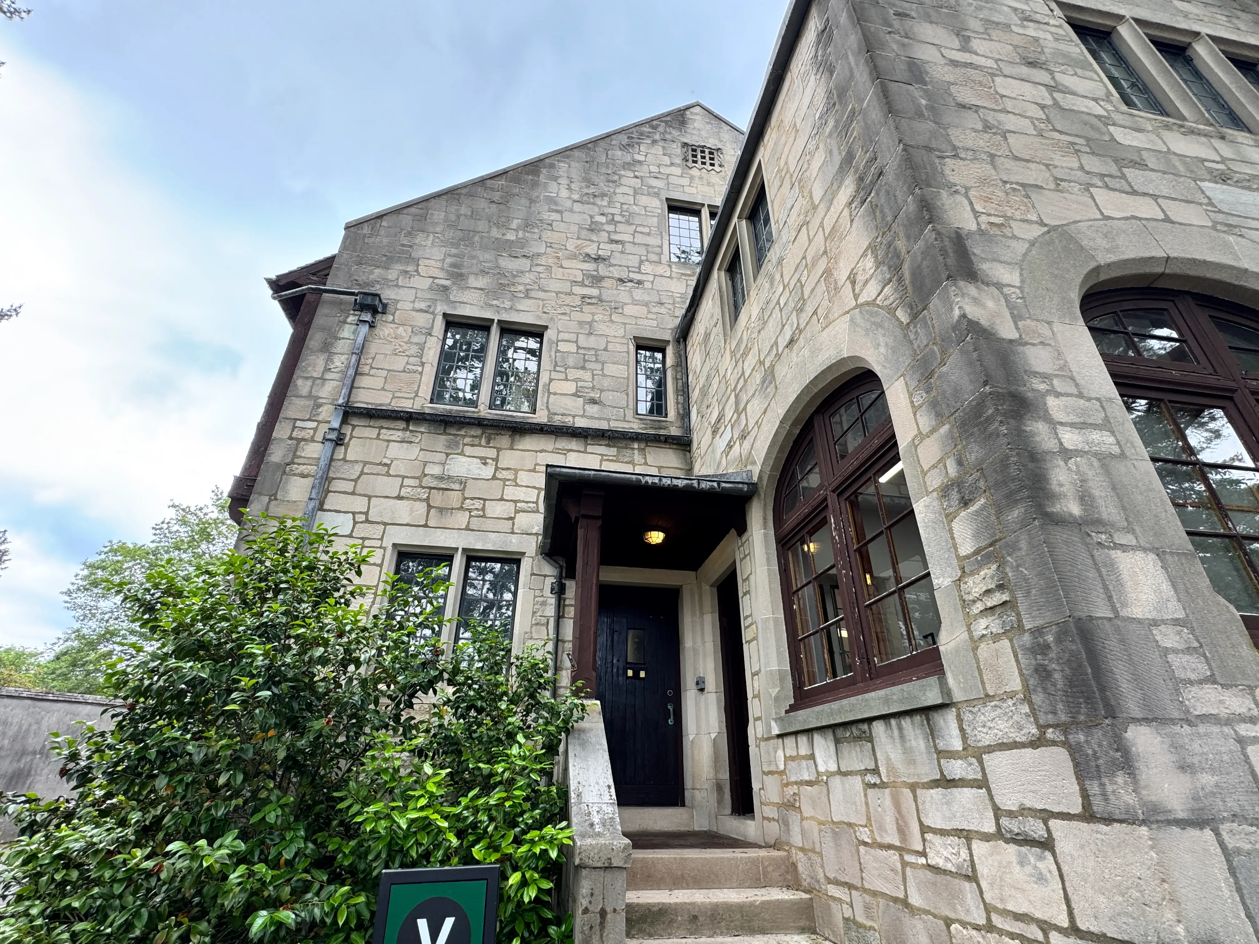 exterior of coe hall