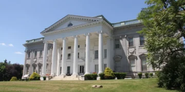 See inside Staatsburgh, a 30,000-square-foot Gilded Age mansion whose owners held tickets for the Titanic