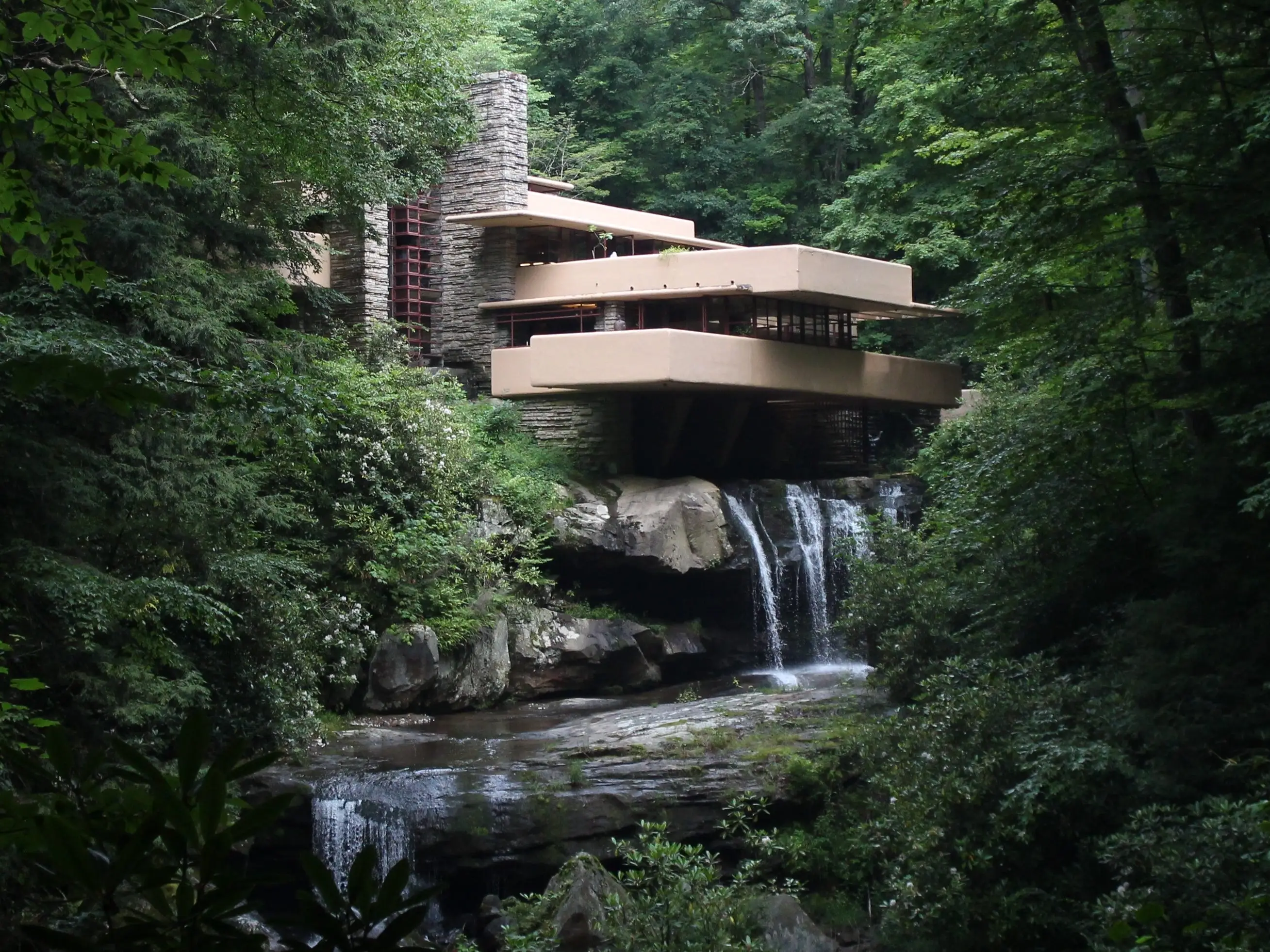 Frank Lloyd Wright's  Fallingwater