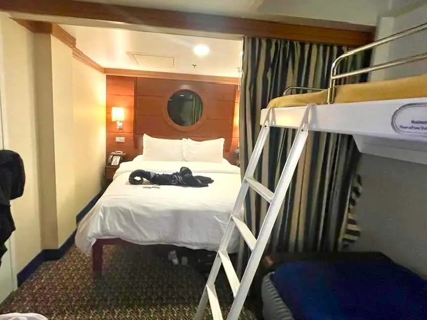The interior of a cabin on a cruise ship.