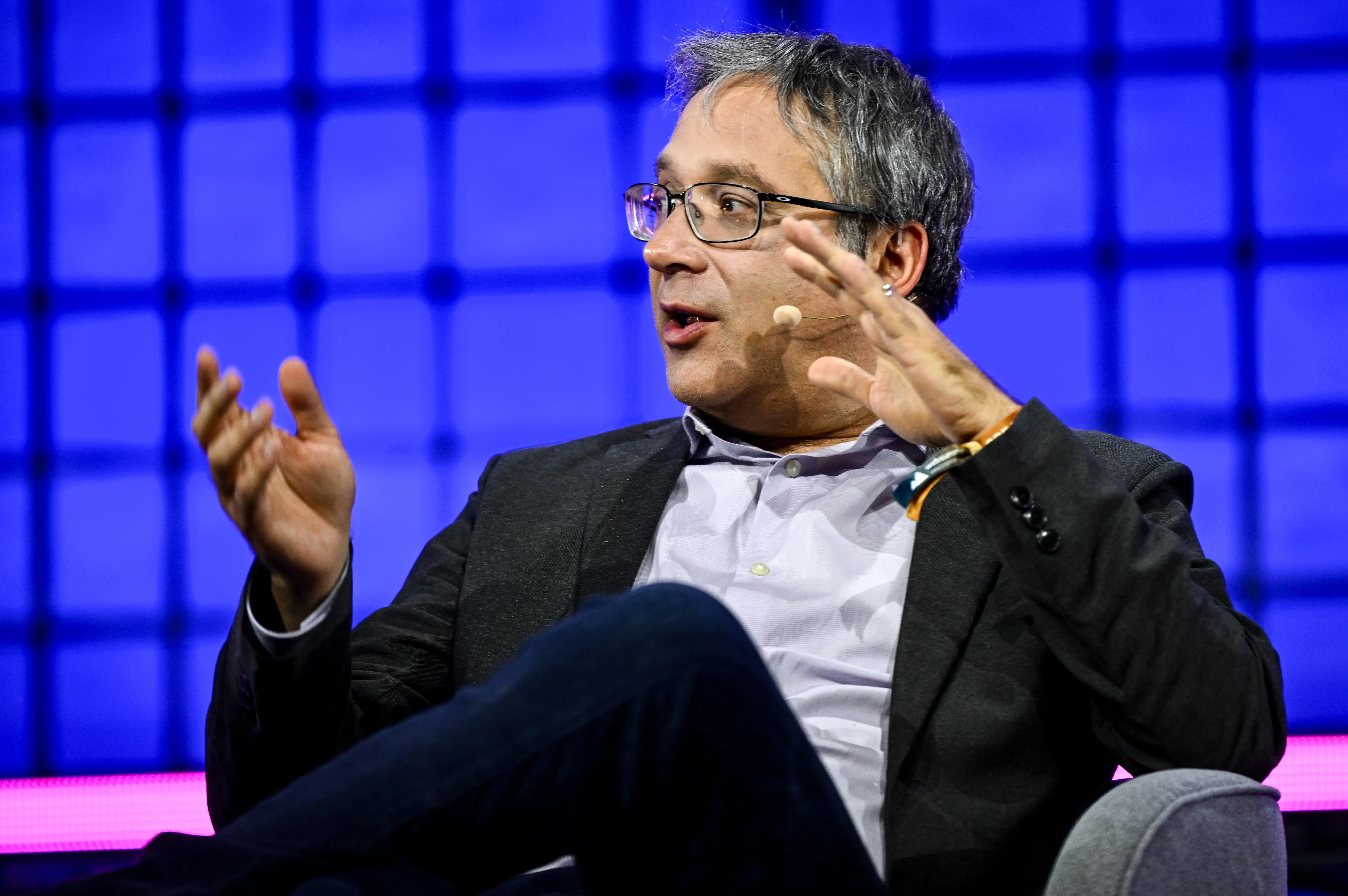 AI scientist and author Gary Marcus speaking at an event.