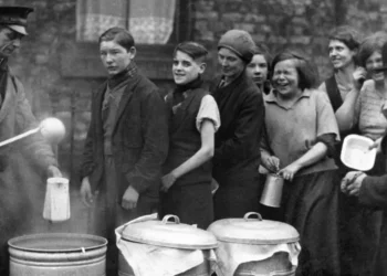 21 vintage photos show how desperate and desolate America looked during the Great Depression