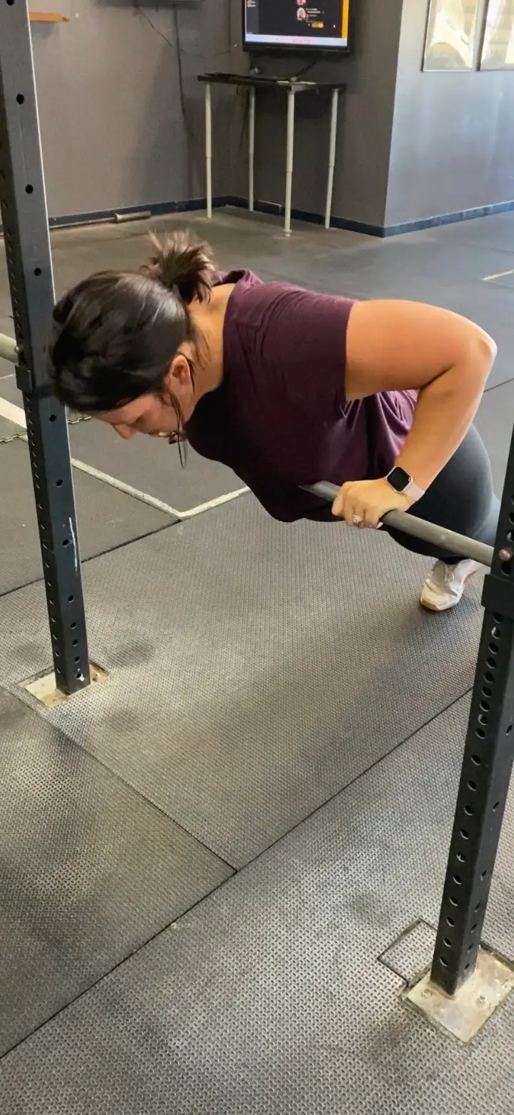 Alexandra Frost working out at gym