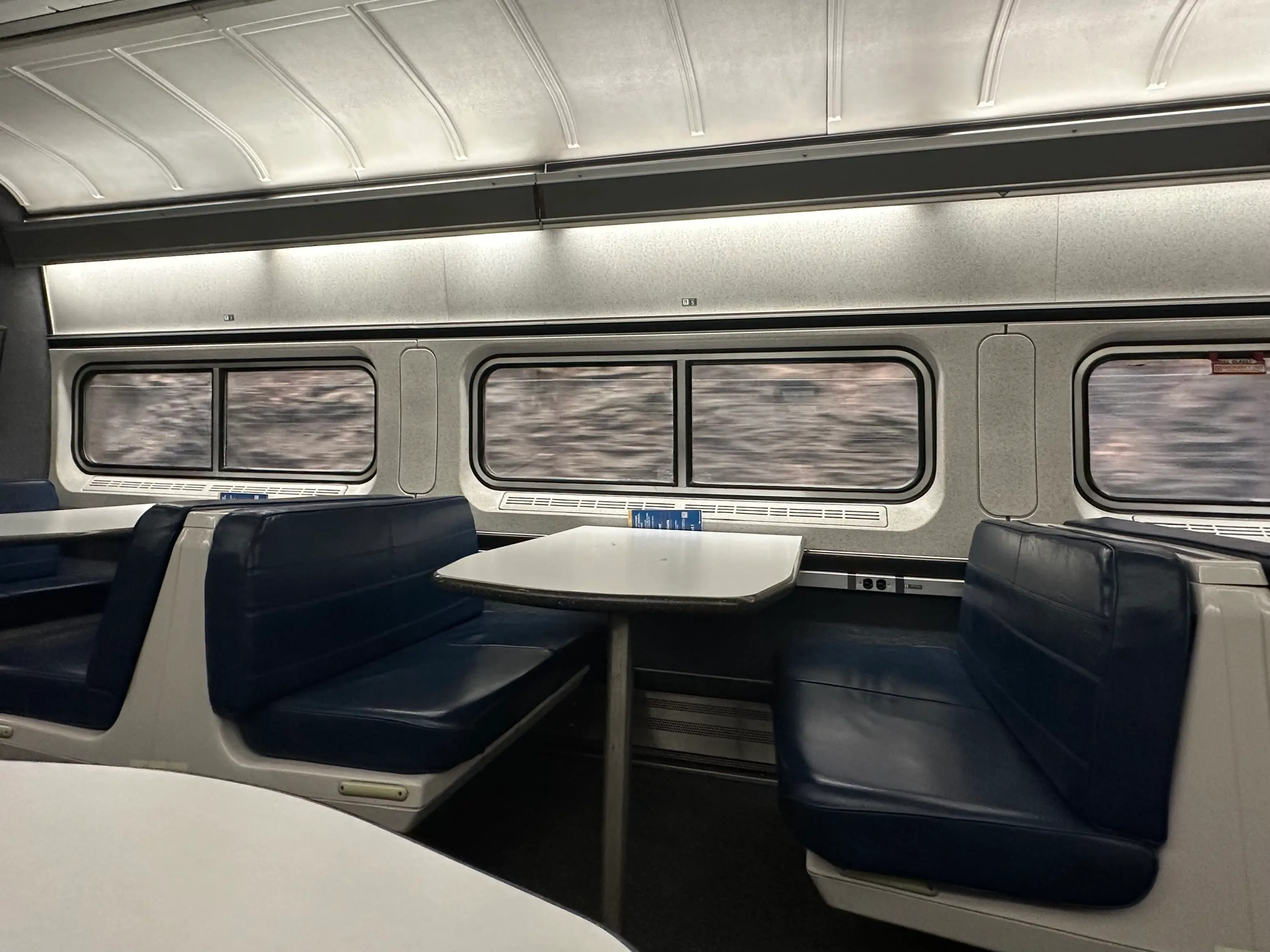 Amtrak dining car