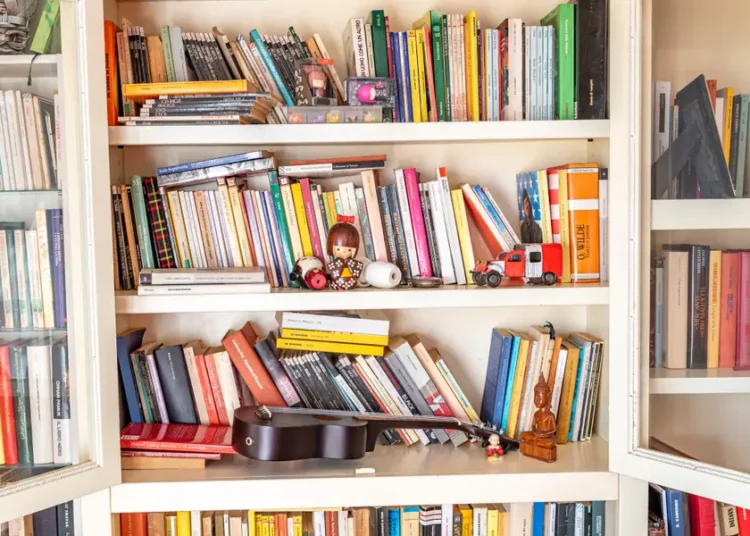 I’m a professional declutterer. Even I struggle to let go of books.