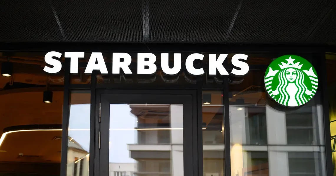 Starbucks staff will now get paid weekly — and some will get new bonuses