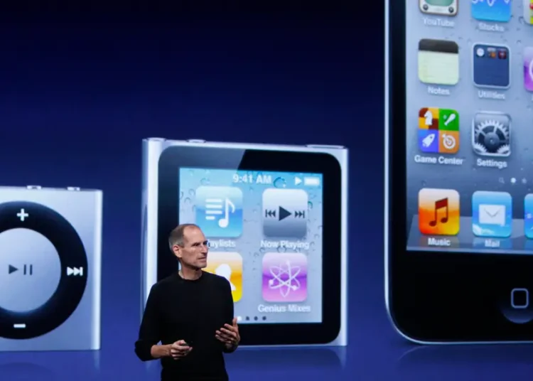 Legendary VC firm Sequoia just released the memo for its Apple bet in 1977 — and it shows how far the iPhone maker has come