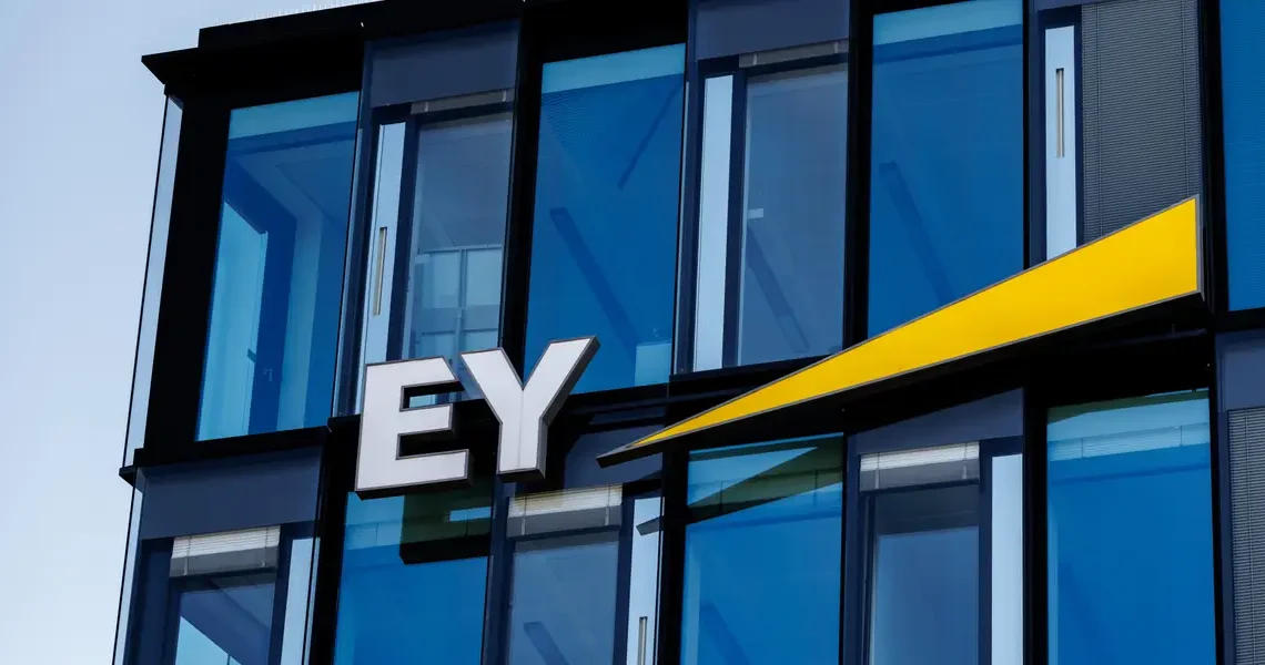 EY’s new AI agents will make life harder for entry-level accountants at first, a top exec says
