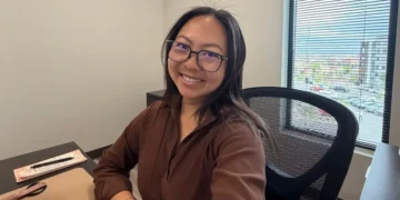 I snail-mailed my résumé to potential employers with a ‘cringey’ note. It worked.