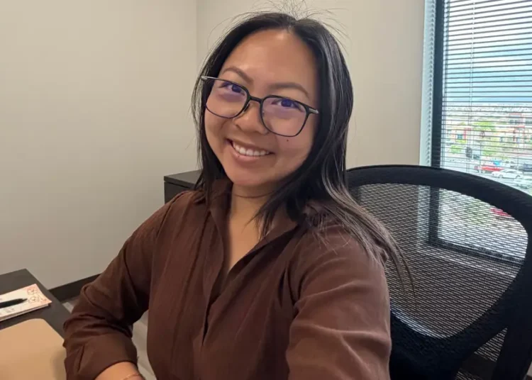 I snail-mailed my résumé to potential employers with a ‘cringey’ note. It worked.