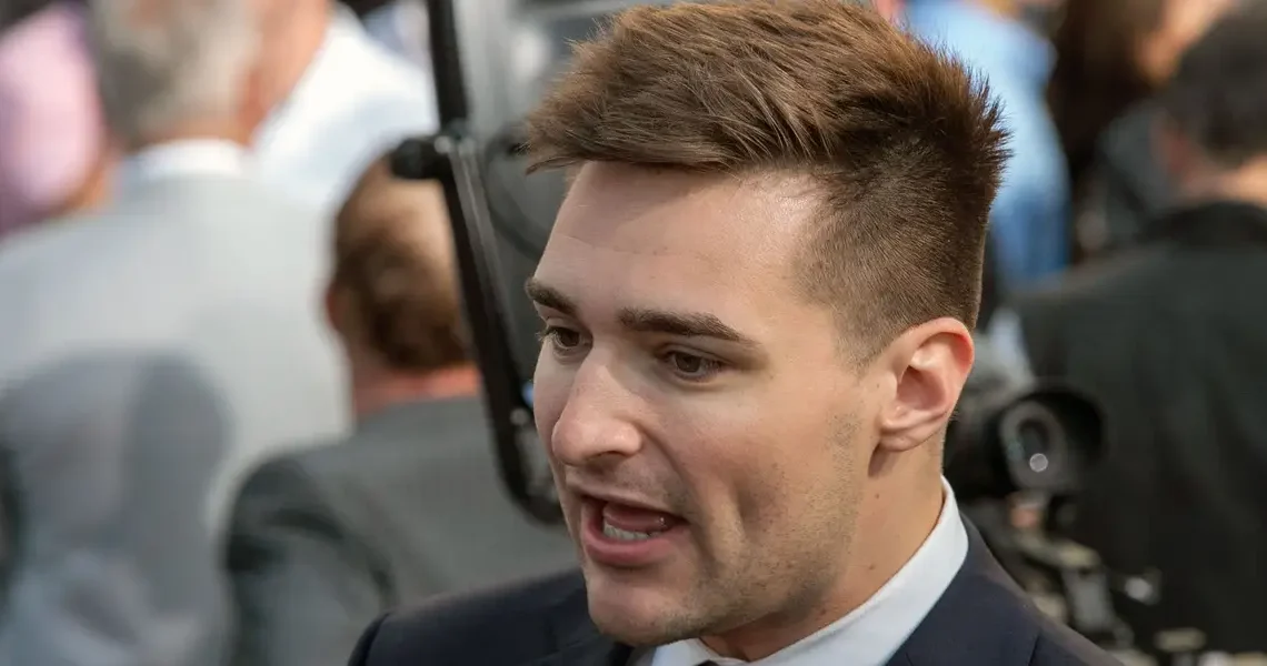 Inside the rise of Trump’s favorite online brawler