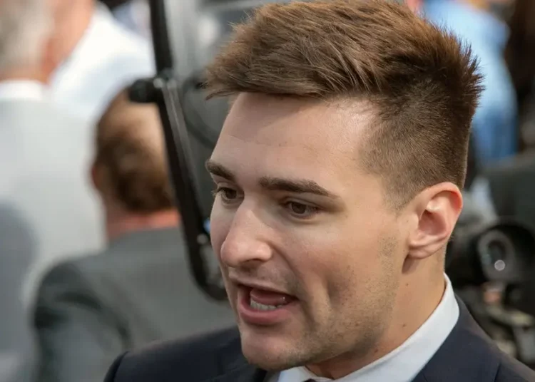 Inside the rise of Trump’s favorite online brawler