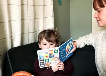I’m a literacy specialist and a mom. One simple habit helps preschoolers build reading skills long before kindergarten.