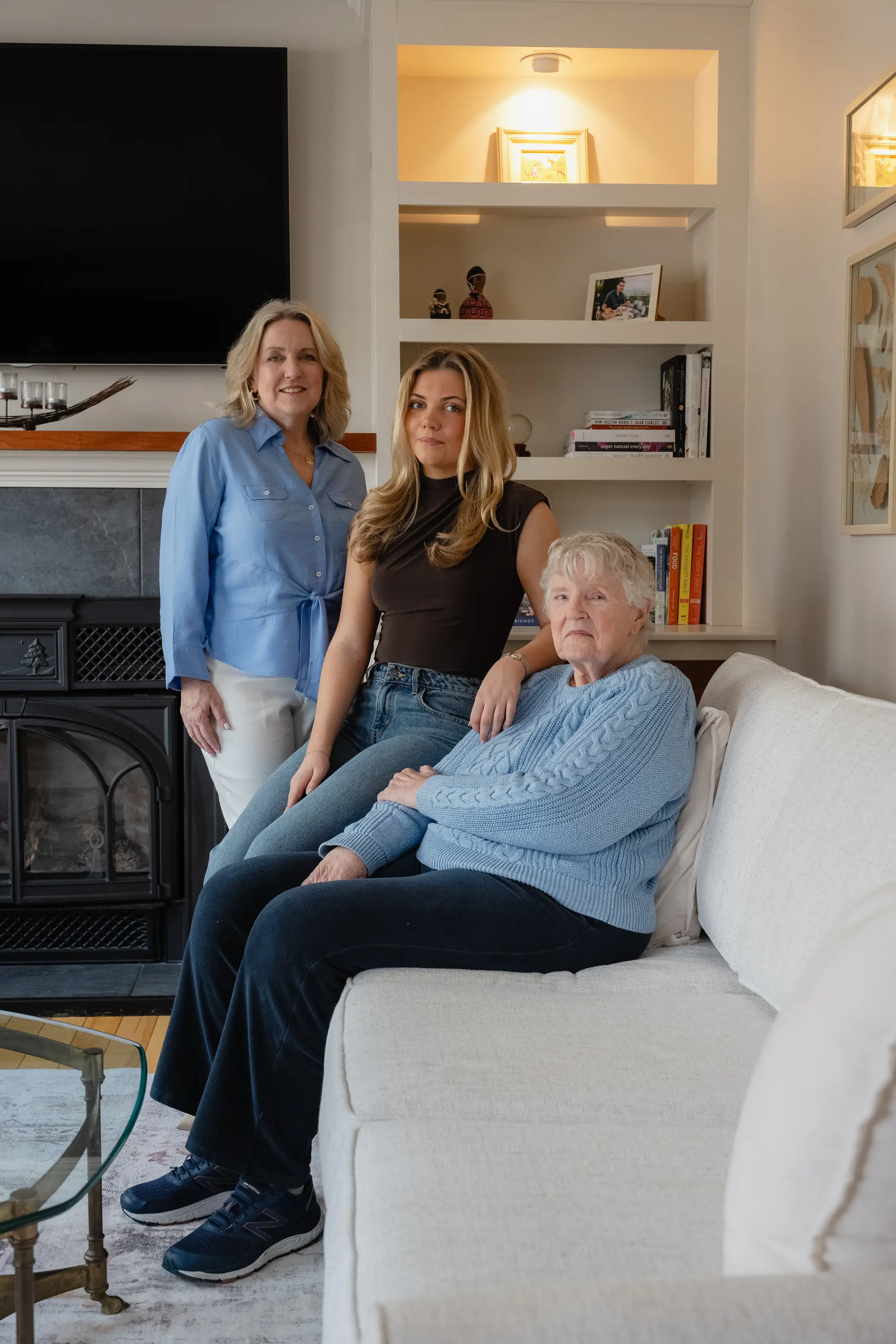 Juli Ford and with her daughter and mother on the couch