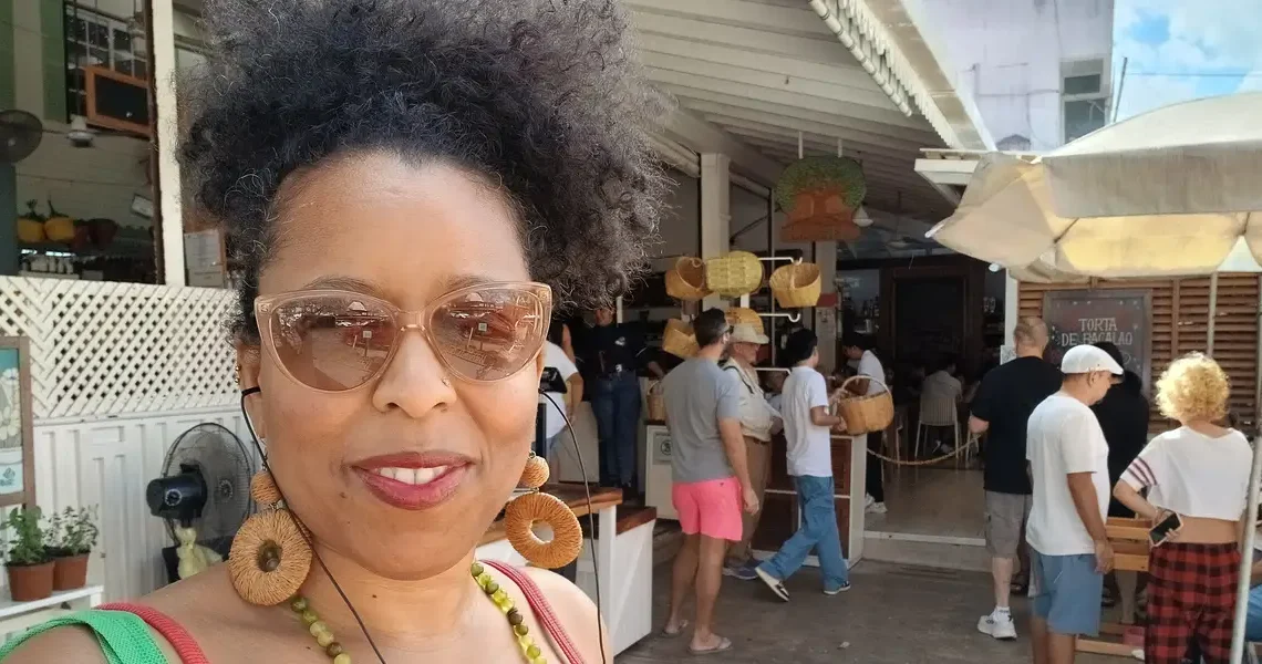 I’m an American who lost 100 pounds after moving abroad. A simple habit I started overseas has helped me maintain it.