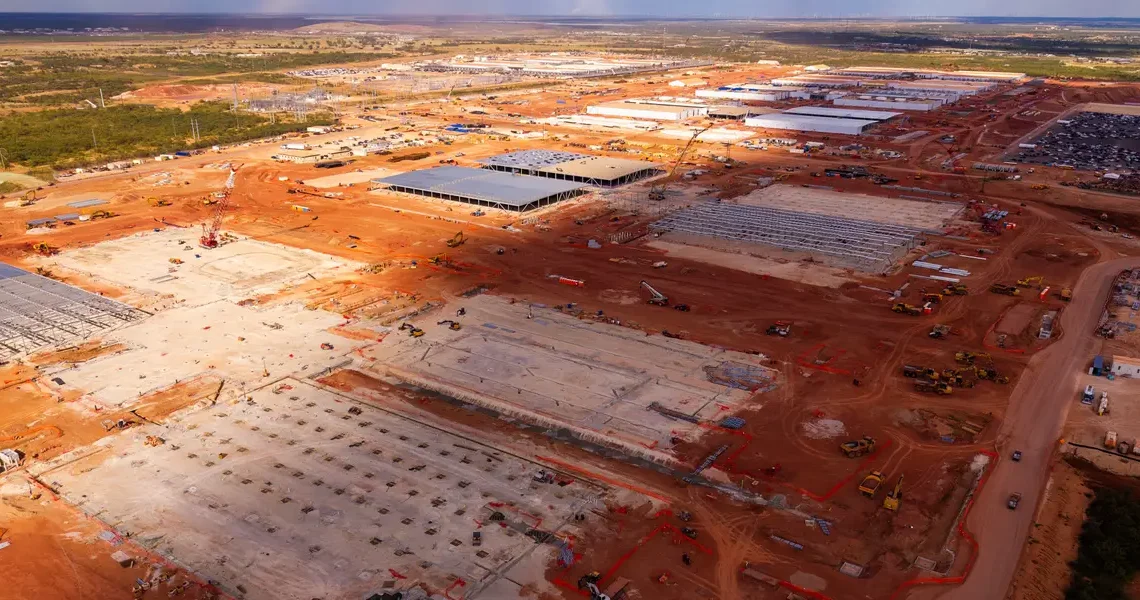 Meet the ICE contractor pivoting from detention facilities to ‘man camps’ for data center construction workers