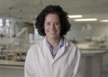 A heart health nutrition scientist shares 3 subtle diet tweaks she made to prevent conditions like cardiovascular disease