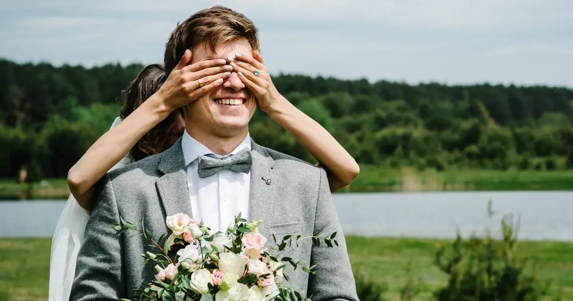 A startup founder’s viral post about messaging a colleague on their wedding day has sparked a workplace boundary debate