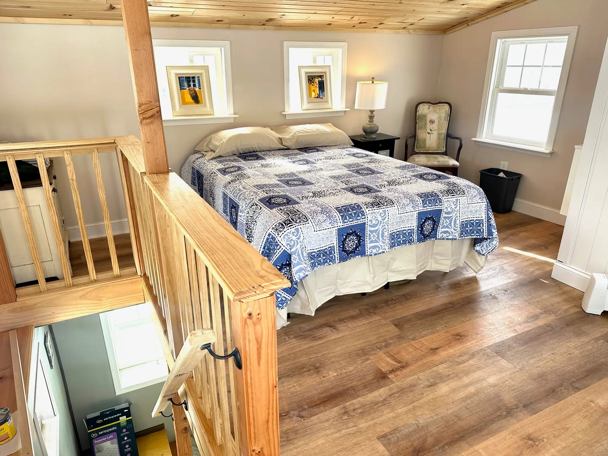 Jim McElwain's tiny home bedroom