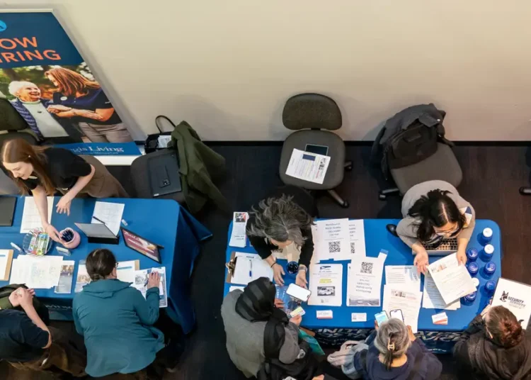 6 mistakes job seekers should avoid when using AI for résumés, cover letters, and networking