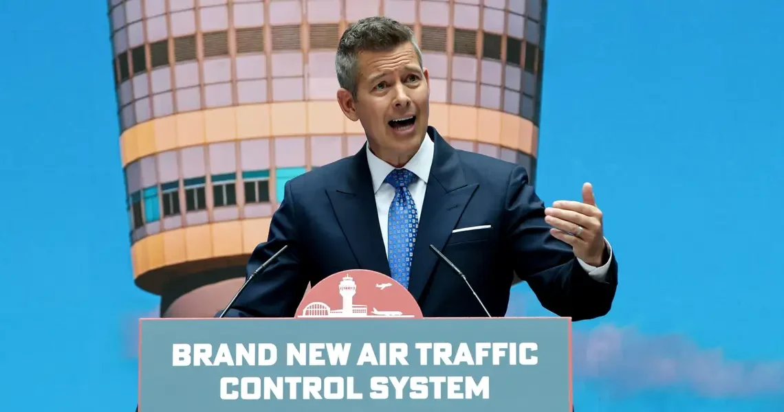 Trump officials want to recruit gamers without college degrees to be air traffic controllers