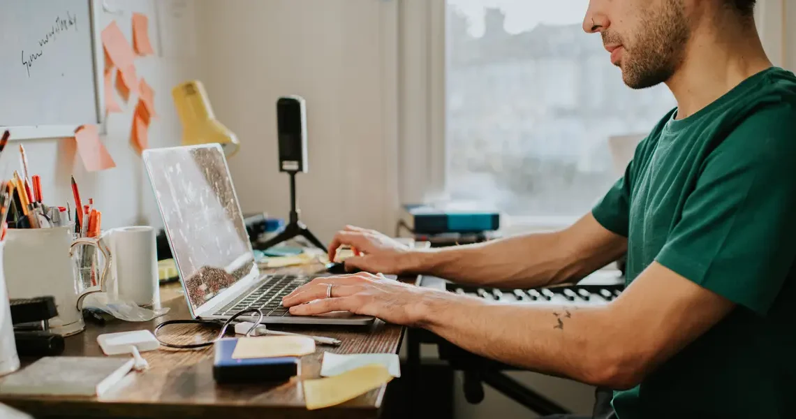 A millennial made $280K working 3 remote jobs — until the job market turned against him: ‘It was great until it wasn’t’