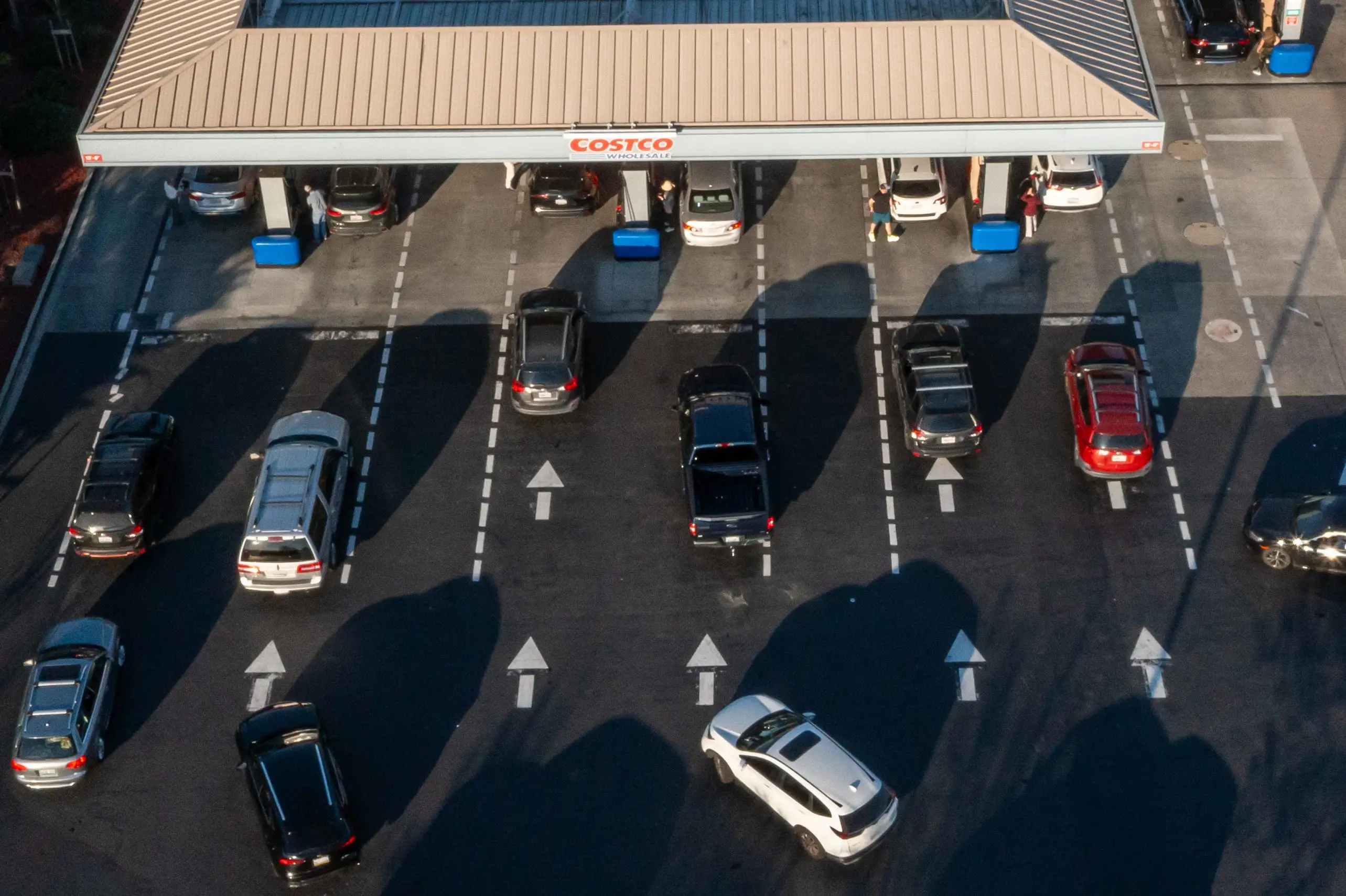 Drivers wait to refuel vehicles at a Costco gas station in Richmond, California, US, on Thursday, March 19, 2026.